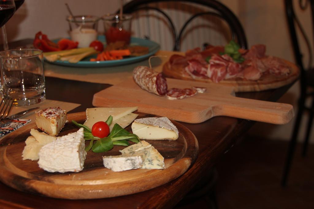 Easy Cosi Affittacamere Barolo Luaran gambar